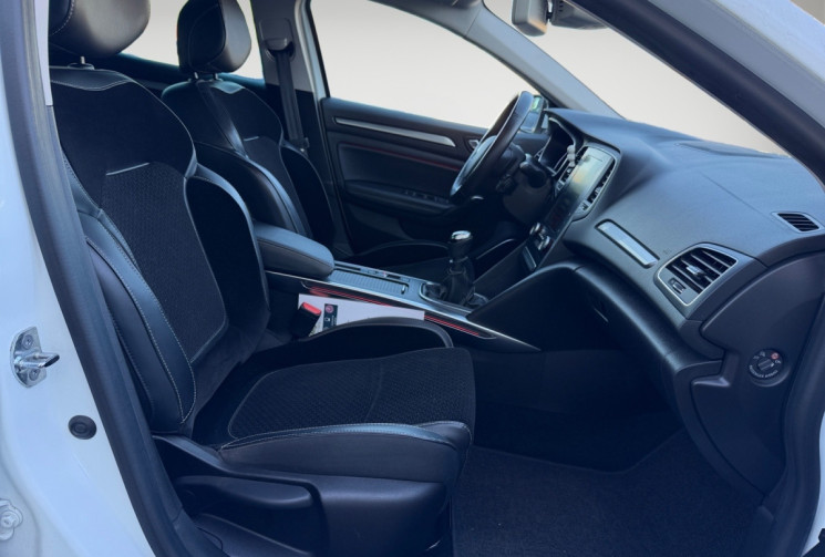 Renault Megane 1.3 TCe 140ch FAP Intens