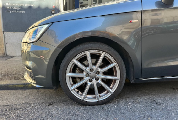 Audi A1 SPORTBACK s-line 1.4 tsi 125 cv origine France 