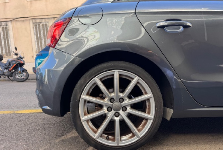 Audi A1 SPORTBACK s-line 1.4 tsi 125 cv origine France 