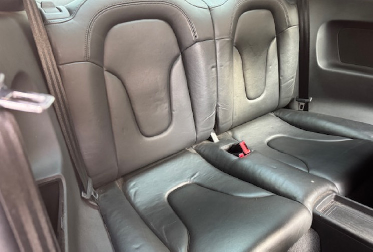 Audi TT  2.0 TFSi 16V 200 cv / CARPLAY / GPS / CUIR / FULL BLACK / 