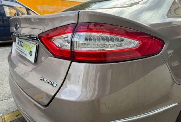 Ford MONDEO vignale 187 cv origine France 2eme main / CARLAY / TOIT OUVRANT / PARK ASSIST /CAMERA :