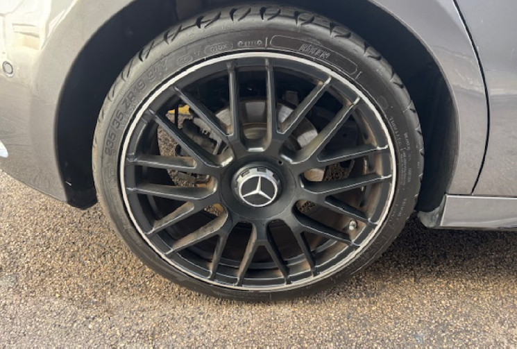 Mercedes Classe A 220 4 matic 190 cv / SIEGES CHAUFFANT / PACK AERO / CARPLAY / CAMERA / M-BUX 