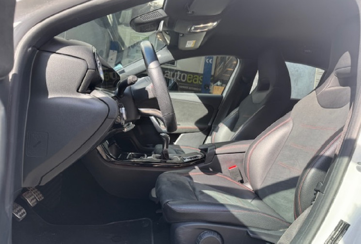 Mercedes Classe A AMG LINE 160 1.3 TI 109 cv / car play / camera / pack luminosité / park assit / 