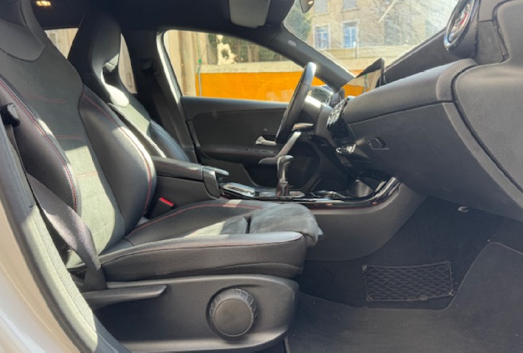 Mercedes Classe A AMG LINE 160 1.3 TI 109 cv / car play / camera / pack luminosité / park assit / 