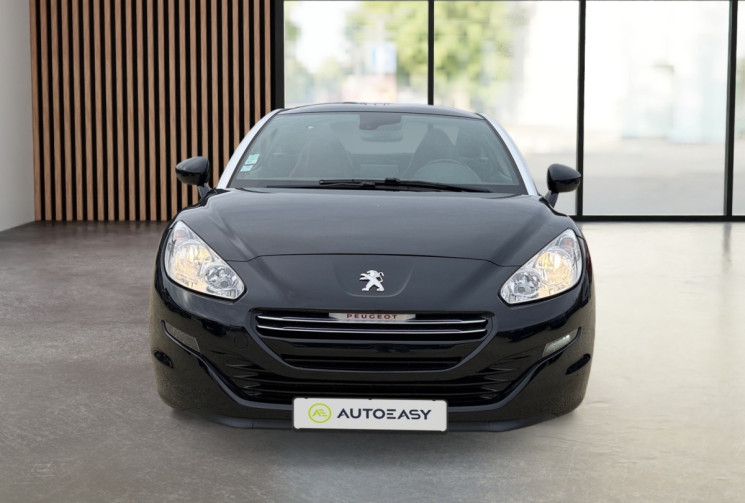 Peugeot RCZ 2.0 HDI 163 CH /CUIR ROUGE/SIEGES CHAUFFANTS - DISTRIBUTION NEUVE