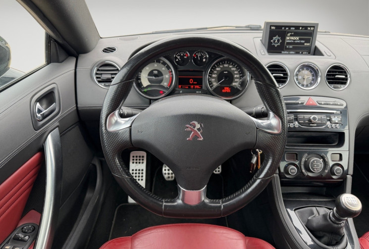 Peugeot RCZ 2.0 HDI 163 CH /CUIR ROUGE/SIEGES CHAUFFANTS - DISTRIBUTION NEUVE