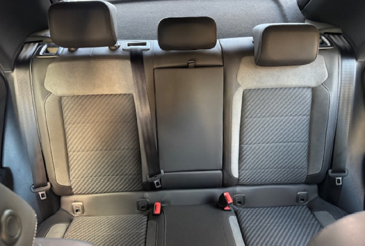 Volkswagen T-Roc r-line 1.5 TSI 150 cv Origine France / ATTELAGE / CARPLAY / CAMERA / 