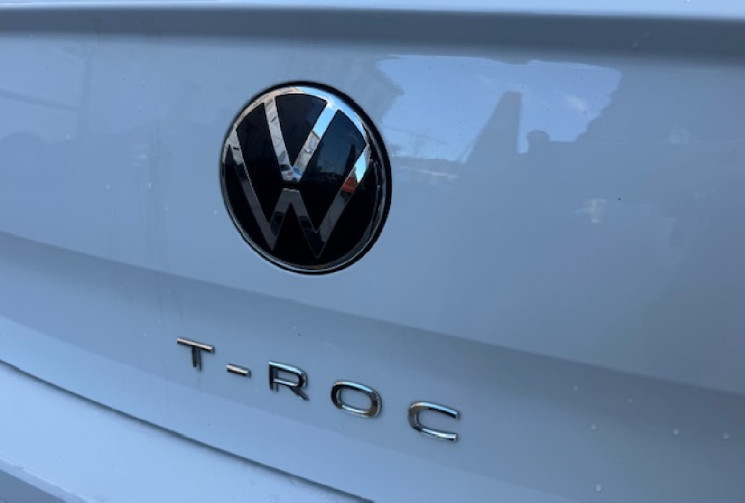 Volkswagen T-Roc r-line 1.5 TSI 150 cv Origine France / ATTELAGE / CARPLAY / CAMERA / 