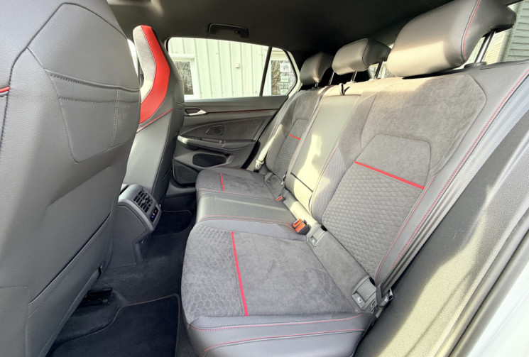 Volkswagen Golf 2.0 TSI 300 ch GTI Clubsport DSG7 * 8500 Km * Toit Ouv * HUD * Apple Carplay * 