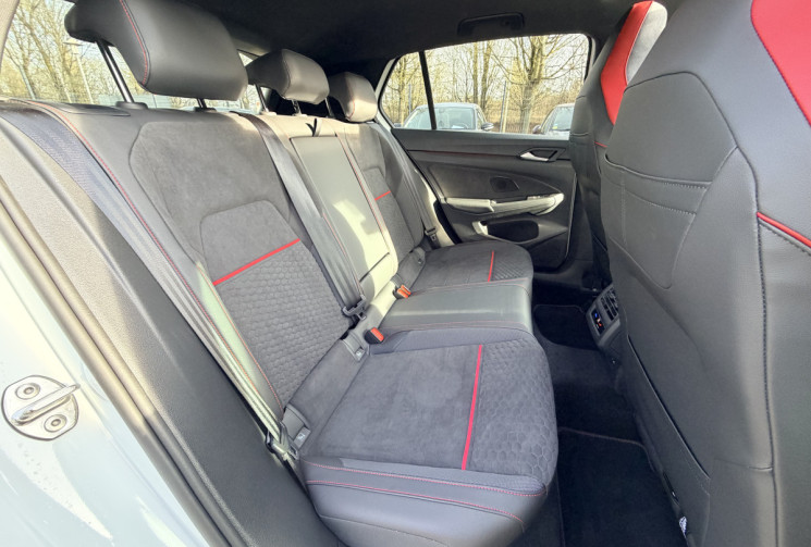 Volkswagen Golf 2.0 TSI 300 ch GTI Clubsport DSG7 * 8500 Km * Toit Ouv * HUD * Apple Carplay * 