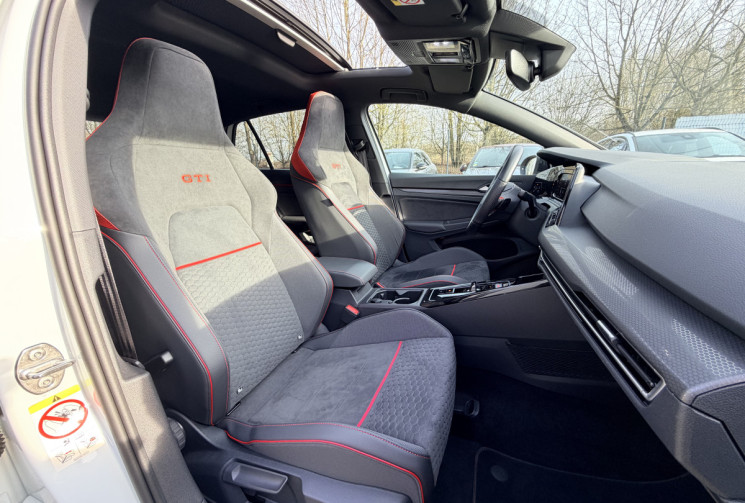 Volkswagen Golf 2.0 TSI 300 ch GTI Clubsport DSG7 * 8500 Km * Toit Ouv * HUD * Apple Carplay * 