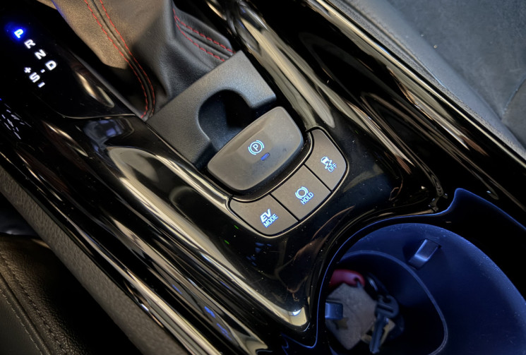 Toyota C-HR 184h GR-Sport 2WD E-CVT MY20