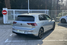 Volkswagen Golf 8 Phase 2 1.5 eTSI 116 R-Line DSG7 / Volant et Sièges Chauffants / Carplay / Caméra