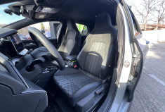 Volkswagen Golf 8 Phase 2 1.5 eTSI 116 R-Line DSG7 / Volant et Sièges Chauffants / Carplay / Caméra