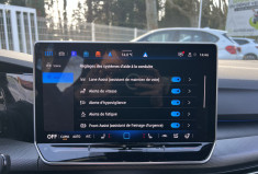 Volkswagen Golf 8 Phase 2 1.5 eTSI 116 R-Line DSG7 / Volant et Sièges Chauffants / Carplay / Caméra