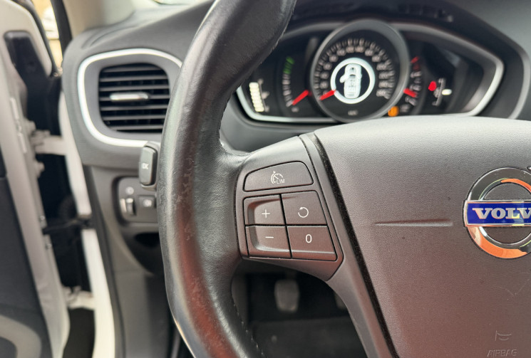 Volvo V40 D2 1.6 KINETIC 114 CH