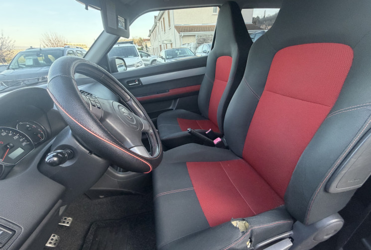 Suzuki Swift 1.6 / 125 CH / SPORT