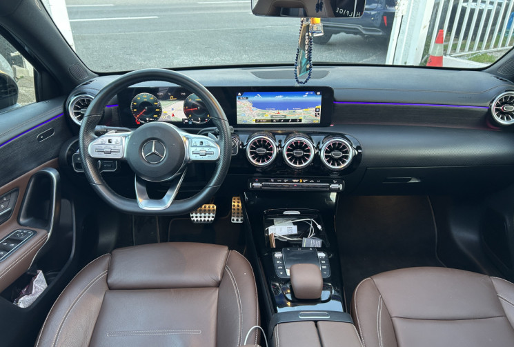 Mercedes Classe A V 220 D 190 Ch AMG LINE 8G-DCT * TOIT OUVRANT * ECLAIRAGE D'AMBIANCE