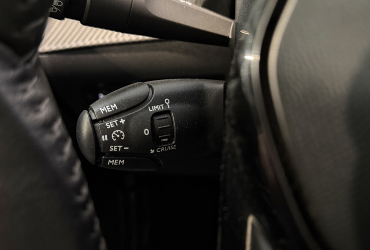 Peugeot 208 1,2 100 ALLURE PACK - GARANTIE 12 MOIS