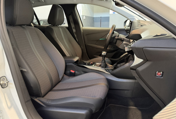 Peugeot 208 1,2 100 ALLURE PACK - GARANTIE 12 MOIS