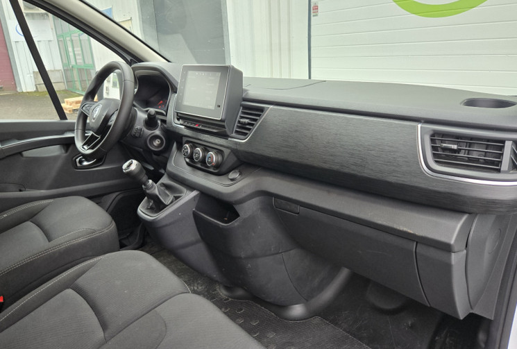 Renault Trafic L2H1 3T 2.0 Blue dCi 130ch  Advance -24