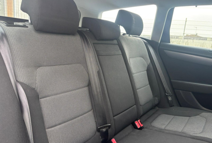 Volkswagen Passat 2.0 TDI 140 CONFORTLINE BUSINESS / GPS / BOITE AUTO / GARANTIE 12 MOIS 