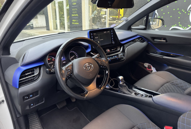 Toyota C-HR 2.0 VVTI Hybride 184 Graphic / Attelage / Entretien complet / Garantie Toyota Relax