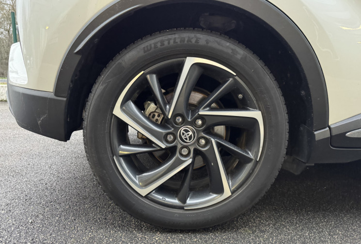 Toyota C-HR 2.0 VVTI Hybride 184 Graphic / Attelage / Entretien complet / Garantie Toyota Relax