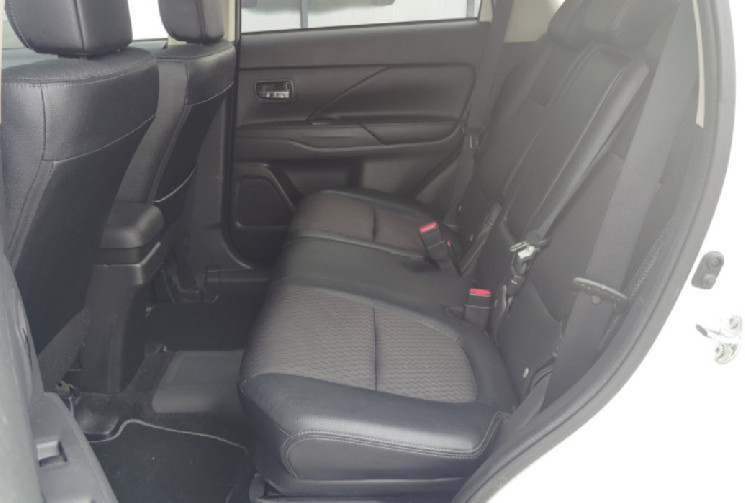 Mitsubishi OUTLANDER PHEV Hybride rechargeable Instyle