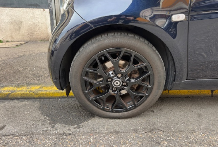 SMART Fortwo prime 90 cv Origine France 2eme main / GPS / CAMERA / SIEGES CHAUFFANTS / 