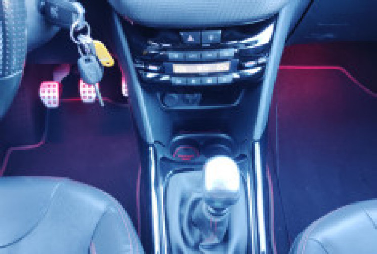 Peugeot 2008 1.2 PureTech 130ch GT Line S&S