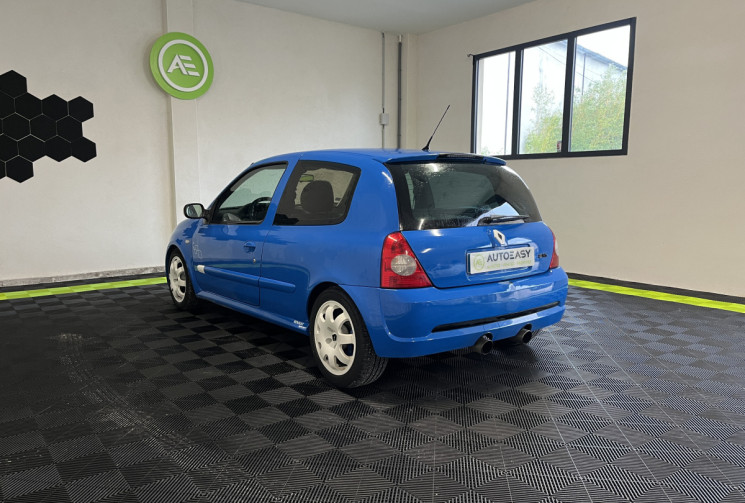 Renault Clio 2 RS 2.0 16v 182ch Renault Sport 