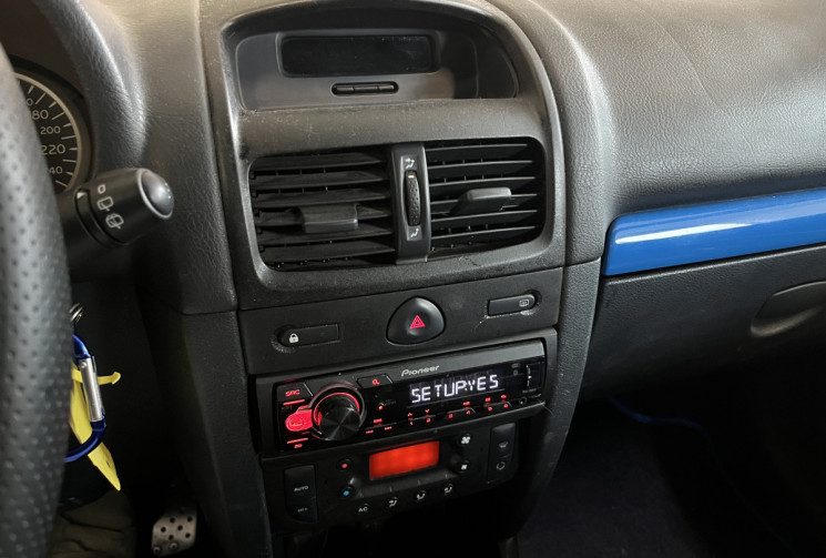 Renault Clio 2 RS 2.0 16v 182ch Renault Sport 