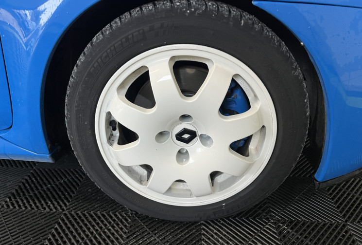 Renault Clio 2 RS 2.0 16v 182ch Renault Sport 