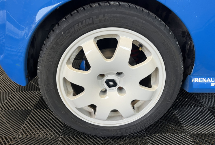 Renault Clio 2 RS 2.0 16v 182ch Renault Sport 