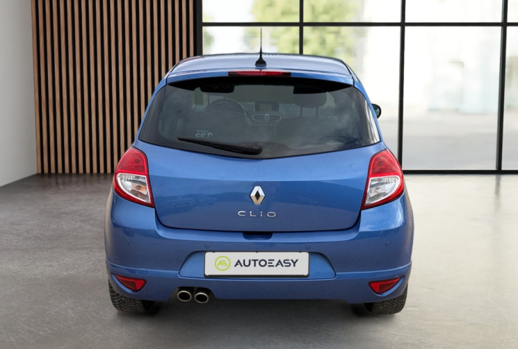 Renault Clio III GT 1.6 16V 128 CV 