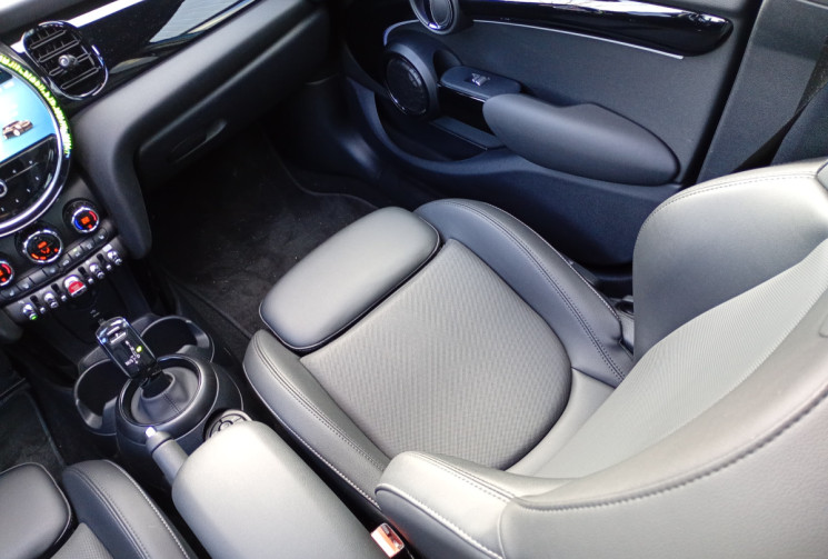 Mini Cooper S  5 Portes 2.0 178ch BVA7 Edition Premium / Toit Ouvrant / CarPlay Android Auto