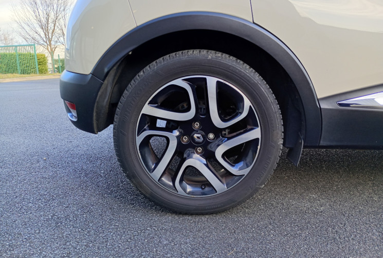 Renault Captur  RENAULT Captur I 1.2 TCe EDC6 120 cv / Attelage / INTENS