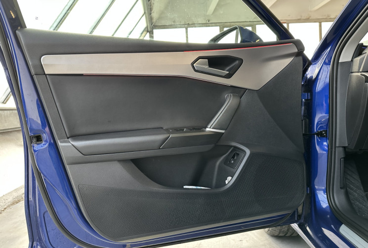 SEAT Leon 1.4 / 204 / Xcellence / CarPlay / Toit ouvrant / sièges chauffants / SOH 100%