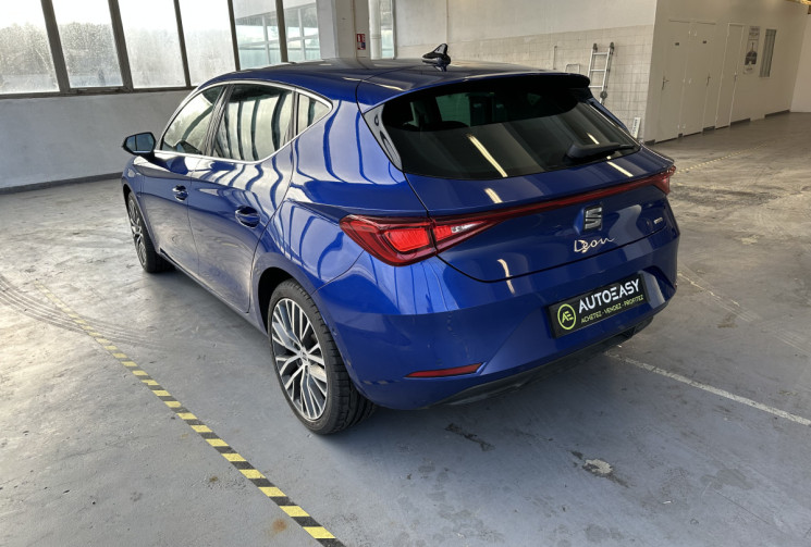 SEAT Leon  204 / CarPlay / Toit ouvrant / sièges chauffants / SOH 100%