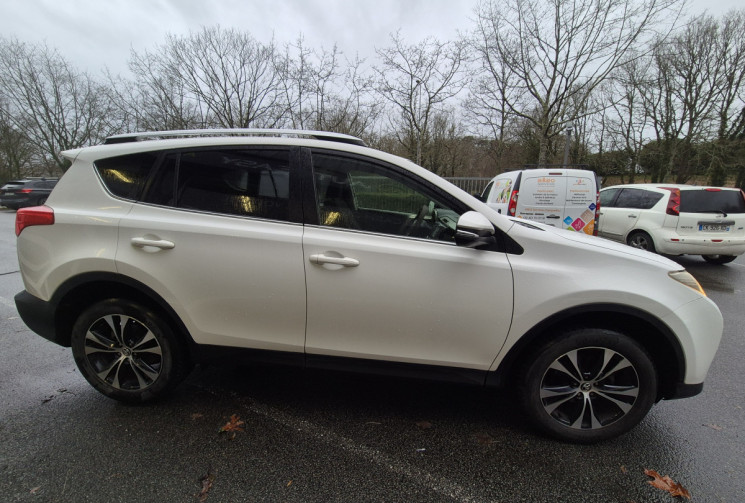 Toyota RAV4 124 D-4D Life Edition Toit ouvrant