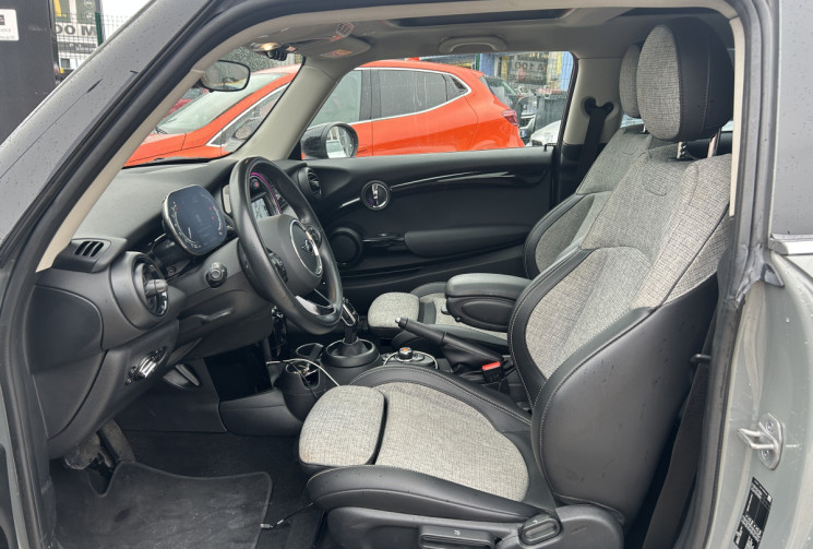 Mini Mini III (F56) 1.5 COOPER 136 Ch EDITION GREENWICH BVA7 * TOIT OUVRANT * CARPLAY