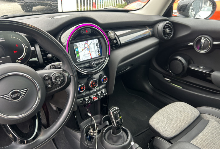 Mini Mini III (F56) 1.5 COOPER 136 Ch EDITION GREENWICH BVA7 * TOIT OUVRANT * CARPLAY