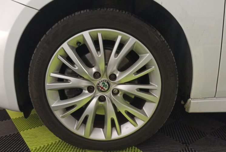 Alfa Romeo GIULIETTA 1.4 TB MultiAir 170ch Super Stop&Start TCT