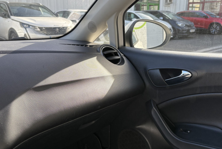 SEAT Ibiza 1.2i 70CV iTech * Chaine de Distribution * Très Bon Etat * Climatisation