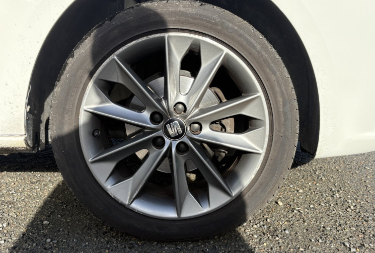 SEAT Ibiza 1.2i 70CV iTech * Chaine de Distribution * Très Bon Etat * Climatisation