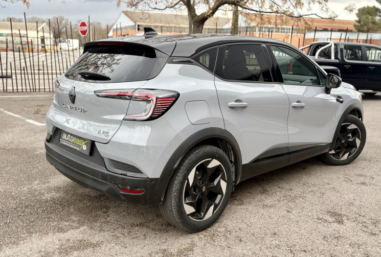 Renault Captur 0.9 TCE 90cv Techno / NEUVE 800km / 2025 / 1ere main avec facture d’achat 