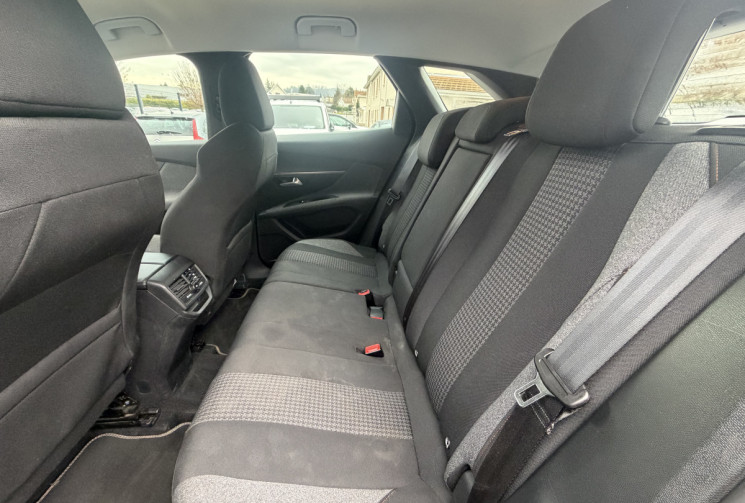 Peugeot 3008 1.5 BlueHDi 130 CH / EAT8 / ACTIVE BUSINESS