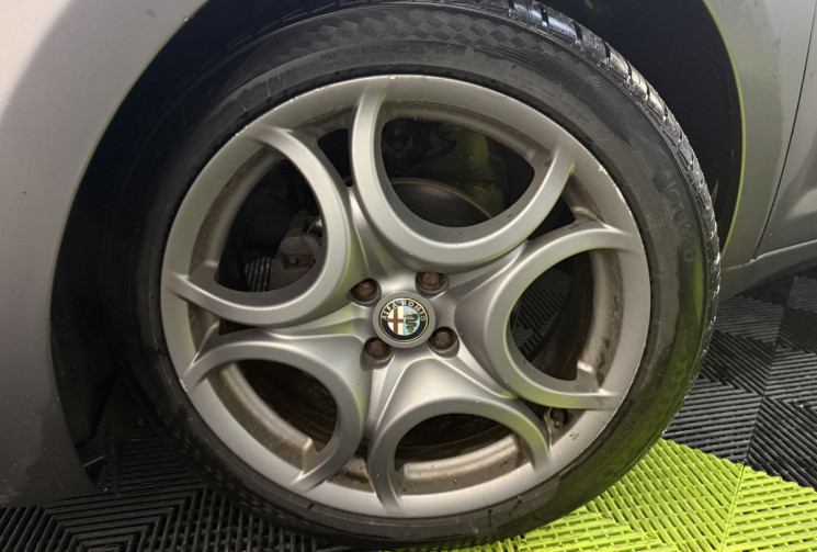 Alfa Romeo MiTo MiTo 1.4 MPI MultiAir 105ch Distinctive Stop&Start