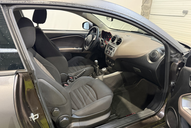 Alfa Romeo MiTo MiTo 1.4 MPI MultiAir 105ch Distinctive Stop&Start